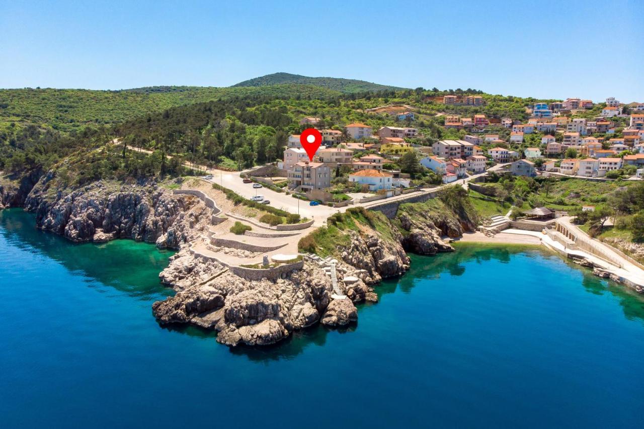 Apartmani Heni Vrbnik Exterior photo